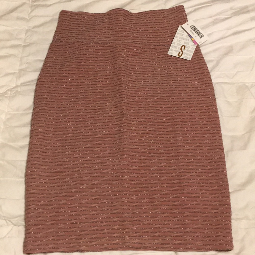 Lularoe elegant Cassie-size SMALL, NWT